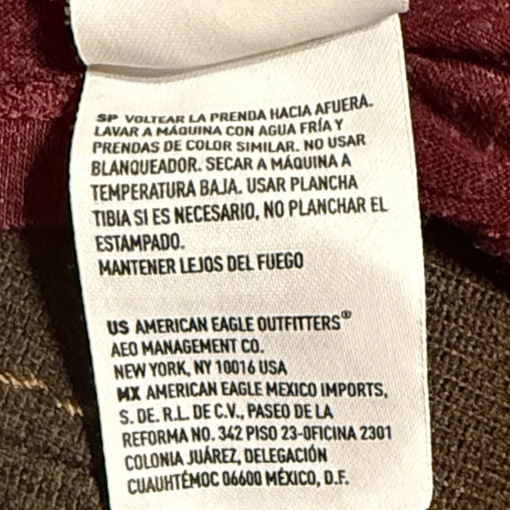 AMERICAN EAGLE OUTFITTERS T-Shirt 🦅 - Picture 7 of 10